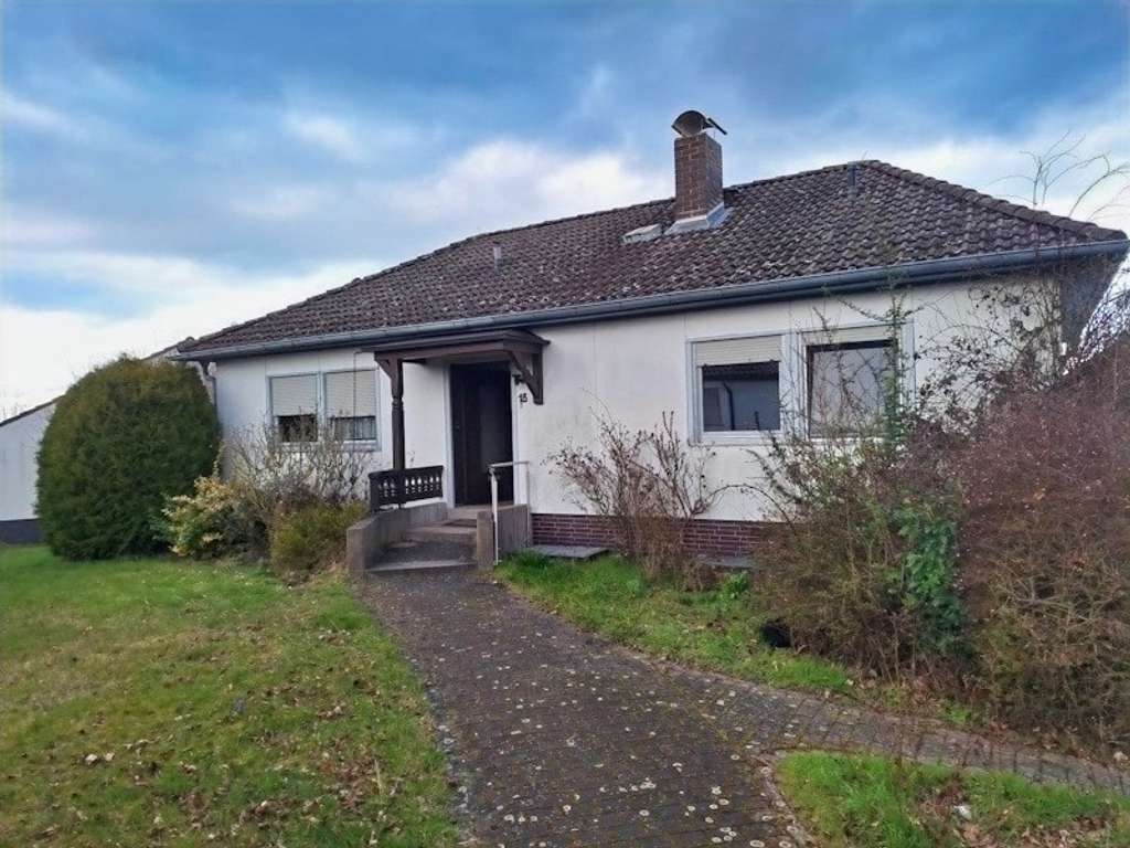 Immobilie in Alsfeld - 1-Familien-Fertighaus in Alsfeld - Stadt - Bild 1