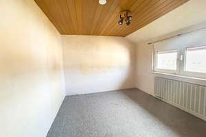 DOPPELHAUSHÄLFTE IN BELIEBTER WOHNLAGE MIT SANIERUNGSBEDARF - ZUM FESTPREIS – Die vollständige Adresse der Immobilie erhältst du vom Anbieter., 64823 Groß-Umstadt – Vorschaubild 8