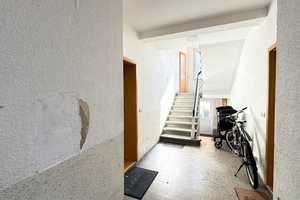 Attraktives Mehrfamilienhaus in Bitterfeld – 8 Wohneinheiten mit Potenzial für Mietsteigerungen – Anhalt-Bitterfeld (Kreis) – Vorschaubild 5