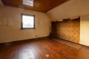 Köln-Langel: Freistehendes, charmantes Einfamilienhaus mit schönem Grundstück sucht Handwerker! – Die vollständige Adresse der Immobilie erhältst du vom Anbieter., 51143 Langel, Köln – Vorschaubild 16