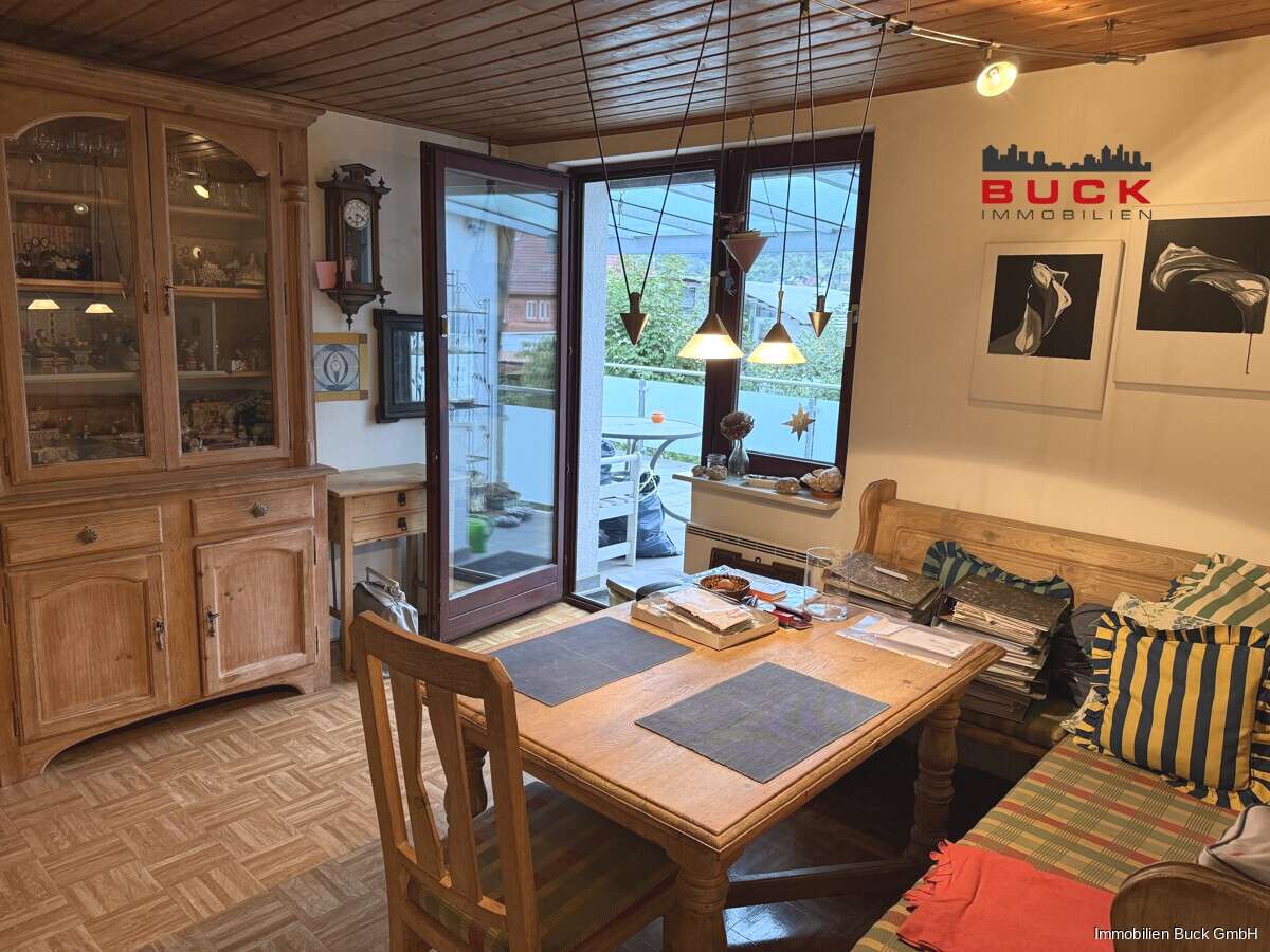 Immobilie in Kuchen - Sowas gibt es nicht so oft... viel Platz, eigene Garage und Gartenanteil zum Kauf - Bild 0