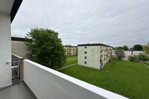 Gemütliche 3-Zi.-Wohnung mit Balkon! – Theodor-Heuss-Ring 112, 51377 Leverkusen – Vorschaubild 2