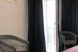 SONNIGE 2-ZIMMER-WOHNUNG MIT GROSSEM BALKON – Die vollständige Adresse der Immobilie erhältst du vom Anbieter., 10717 Wilmersdorf, Berlin – Vorschaubild 8