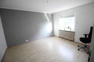 2-Familienhaus mit ausgebautem Dachgeschoss & Option zur Selbstnutzung, ohne Fluglärm! – Die vollständige Adresse der Immobilie erhältst du vom Anbieter., 65239 Hochheim am Main – Vorschaubild 9