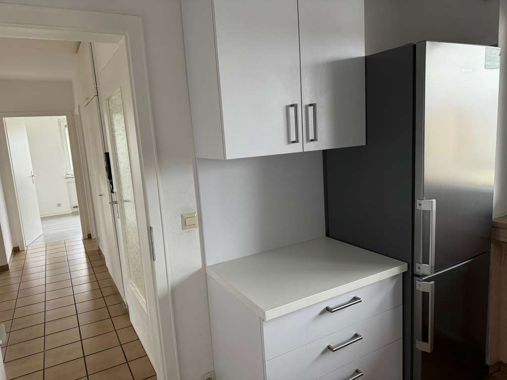 Immobilie in Eislingen/Fils - Komfortables Penthouse mit 4 Zimmern und Balkon - sichere Kapitalanlage und ideales Zuhause - Bild 2