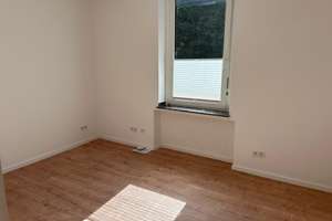 Wohnen mit Charakter: Vier-Zimmer-Wohnung in Essen-Fischlaken – Die vollständige Adresse der Immobilie erhältst du vom Anbieter., 45239 Fischlaken, Essen – Vorschaubild 7