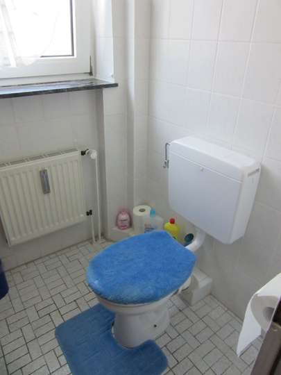Separates WC 1. OG Separates WC 1. OG