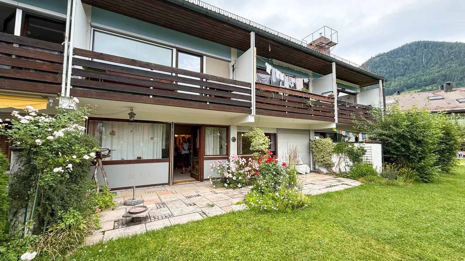 Schliersee-Neuhaus: 2 Apartments mit Terrasse & Potenzial – flexibel als 1 oder 2 Einheiten nutzbar, Miesbach Kreis – Bild 1