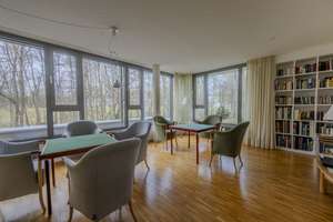 Investment direkt am Englischen Garten!
Vermietete 2-Zimmer-ETW mit TG-Stellplatz und Serviceangebot – Die vollständige Adresse der Immobilie erhältst du vom Anbieter., 80805 Biederstein, München – Vorschaubild 9