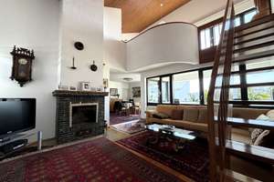 Herrliche Penthouse-Maisonette Wohnung mit Galerie, Kamin und Dachterrasse