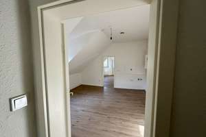 Erstbezug nach Komplettsanierung – moderne 3-Zimmer-Wohnung in Gelsenkirchen – Fürstinnenstraße 45, 45883 Feldmark, Gelsenkirchen – Vorschaubild 2
