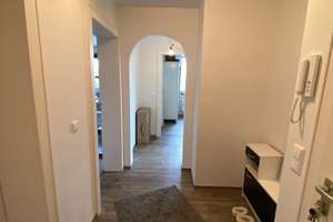 Helle  2-Zimmer DG Wohnung in ruhiger Gegend von Ahlem