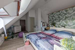 gepflegte 4-Zimmer-Maisonette-Wohnung mit Balkon, Küche und Tiefgarage – Kriegstr. -, 75180 Dillweißenstein, Pforzheim – Vorschaubild 25