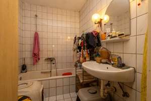 Lohmar-Wahlscheid: Knusperhaus auf schönem Grundstück sucht Handwerker! – Die vollständige Adresse der Immobilie erhältst du vom Anbieter., 53797 Lohmar – Vorschaubild 11