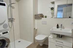Moderne Neubauwohnung mit Komfort & Stil – 3 Zimmer, 2 Bäder, Balkon – München – Vorschaubild 5