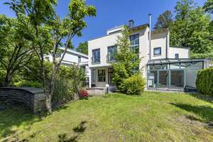 Wohnen im Grünen: Exklusives Architektenhaus in Bochum-Dahlhausen