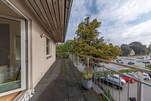 Lichtdurchflutete 2,5 Zimmer Penthouse Wohnung in Hamburg Nähe Hagenbecks Tierpark  – Julius-Vosseler-Straße 3, 22527 Lokstedt, Hamburg – Vorschaubild 4