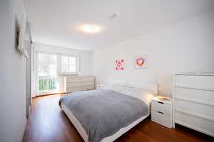 Modern Living auf Zeit – Exklusive Doppelhaushälfte in Waldtrudering – München – Vorschaubild 7