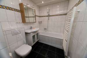 Wohnung im Grünen: 2,5 Zimmer, 60m2, Terrasse, Garten, Tiefgarage – Curd-Jürgens-Straße 8, 81739 Altperlach, München – Vorschaubild 7