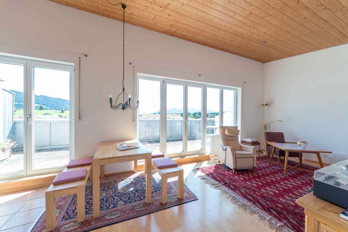 Immobilie in Bad Tölz - Dachterrasse mit Karwendelblick! - Bild 0