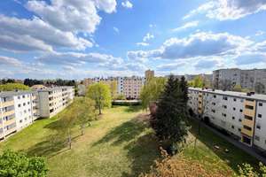 Bezugsfreie + käuferprov.freie 2-Zi.-Whg. mit Balkon + Aufzug in SPANDAU + 2025 teilsaniert + Garage – Pfefferweg 6, 13589 Falkenhagener Feld, Berlin – Vorschaubild 12