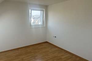 Sonnige Dachgeschosswohnung in Brackwede – Die vollständige Adresse der Immobilie erhältst du vom Anbieter., 33647 Brackwede, Bielefeld – Vorschaubild 4