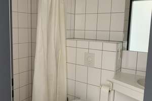 1-Zimmer Wohnung mit Pantryküche und Stellplatz - nur für Studenten und Azubis – Friedenstraße 12b, 93053 Galgenberg, Regensburg – Vorschaubild 3