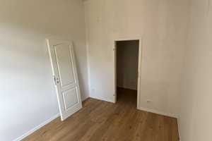 Frisch renovierte Schöne Wohnung nähe Schloß Wickrath – Trompeterallee 11, 41189 Mönchengladbach – Vorschaubild 2