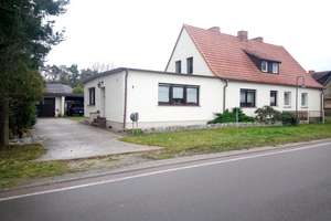 Charmantes Reihenhaus mit 4 Zimmern in Klöden – An Den Linden 1, 6917 Klöden – Vorschaubild 1