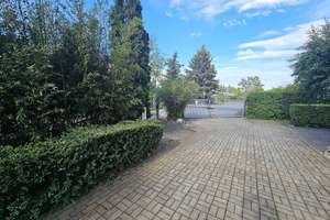 Ca. 3.555 m² eingezäuntes Grundstück mit ca. 550 m² BGF Bestand (EFH, 3 Garagen, Werkstatt) – Die vollständige Adresse der Immobilie erhältst du vom Anbieter., 4288 Holzhausen, Leipzig – Vorschaubild 4