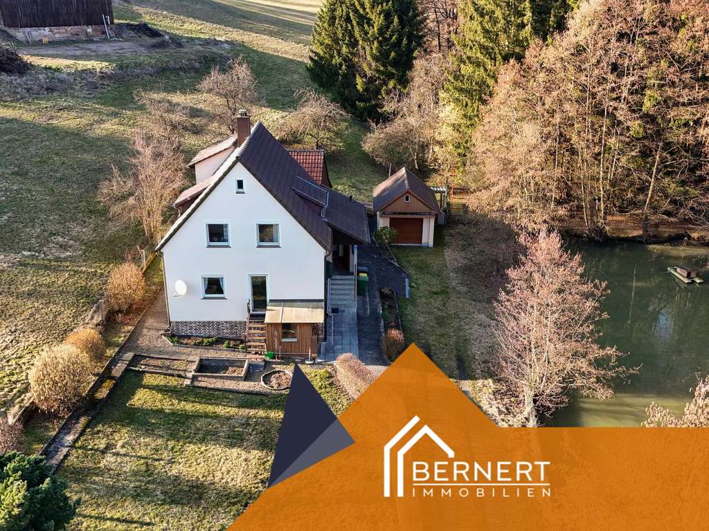 Immobilie in Sonnefeld - Viel Platz für neue Wohnideen: Haus mit großem Grundstück in ruhiger, gut angebundener Lage - Bild 1