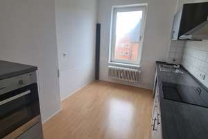 Drei-Zimmer-Wohnung mit hübschen Erker im 3. Stock – Kaiserstraße 83, 24143 Gaarden-Ost, Kiel – Vorschaubild 4