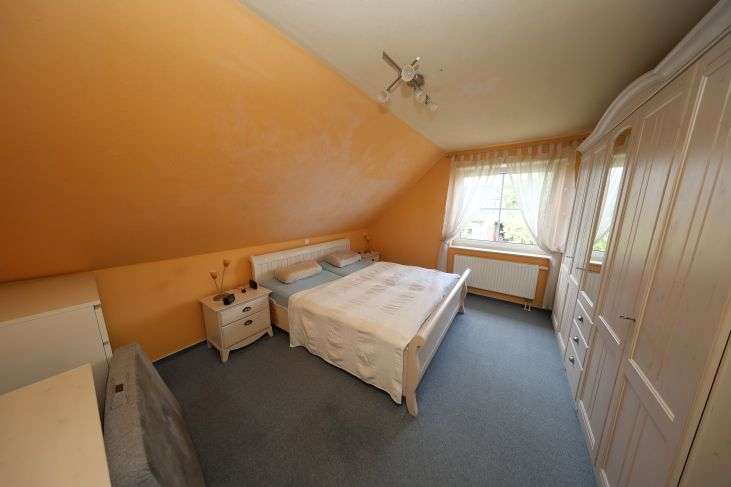 Immobilie in Wesseln - Verkauf eines soliden, gepflegten Einfamilienhauses in Wesseln bei Heide, Kreis Dithmarschen - Bild 0