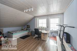 Wohnen mit Stil: Großzügiges Haus mit 6 Zimmern, Wintergarten, Doppelgarage, Kamin & Einliegerwhg! – Heilbronn (Kreis) – Vorschaubild 24