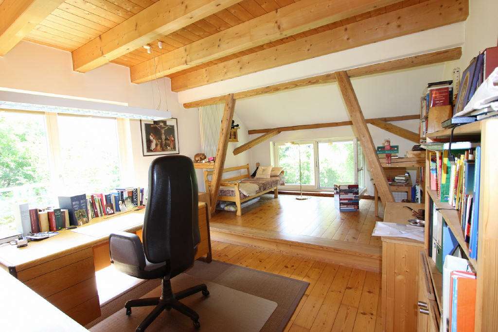 Immobilie in Waldburg - Wunderschönes Landhaus in Traumlage auf über 4.500 qm Grund mit ca. 400 qm toll ausgebauter Wo - Bild 3