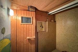 Attraktives sehr gepflegtes Reiheneckhaus mit einigen Wohnebenen, für Gartenliebhaber und Familien – 89233 Neu-Ulm – Vorschaubild 10
