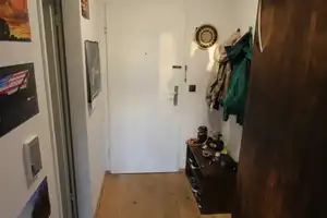 Exklusive 1,5-Raum-Wohnung mit gehobener Innenausstattung mit Balkon und EBK in München Freimann – Situlistraße 71b, 80939 München – Vorschaubild 2