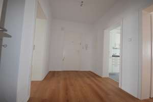 Großzügige Zwei- Raum-  Wohnung | Zwei Balkone | Gesuchte Lage – 40545 Oberkassel, Düsseldorf – Vorschaubild 4