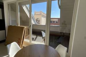 Über den Dächern Leipzigs: Möblierte 2-Raum-Wohnung mit sonniger Loggia & EBK – Paul-List-Straße 24, 4103 Zentrum-Südost, Leipzig – Vorschaubild 3