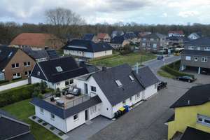 Saniertes Dreifamilienhaus in Oldenburg – 230 m², 3 Einheiten, Garten & Terrasse
