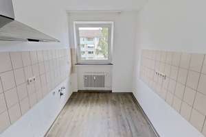 ++Gepflegtes Wohnen im Grünen: Helle 3-Zimmer-Wohnung mit Tageslichtbad++ – Lahrkampstraße 15, 33104 Schloß Neuhaus, Paderborn – Vorschaubild 7