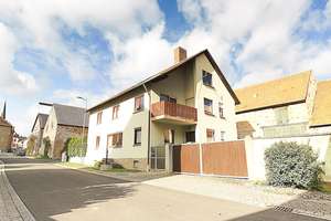 Ein Zuhause mit Raum für Ideen – Die vollständige Adresse der Immobilie erhältst du vom Anbieter., 97332 Volkach – Vorschaubild 1