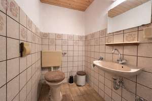 Ein Anwesen mit Freiheit: Gepflegtes Bauernhaus mit großem Grundstück in fantastischer Lage – Die vollständige Adresse der Immobilie erhältst du vom Anbieter., 86854 Amberg – Vorschaubild 25
