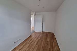 Attraktive 3‑Zimmer‑Wohnung mit toller Aussicht, EBK und Stellplatz – Die vollständige Adresse der Immobilie erhältst du vom Anbieter., 70567 Möhringen-Ost, Stuttgart – Vorschaubild 10