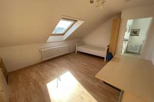 Möblierte 1-Zimmer-Wohnung mit EBK in Düsseldorf-Holthausen - Direktbus zur HHU – Die vollständige Adresse der Immobilie erhältst du vom Anbieter., 40589 Holthausen, Düsseldorf – Vorschaubild 4