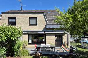 Koffer packen und einziehen - attraktive DHH mit tollem Garten ruhig und zentral gelegen – Solingen – Vorschaubild 4
