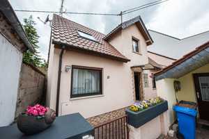 Interessantes 6-Zimmer-Haus in bester Lage von Rheindürkheim direkt am Rheinufer gelegen. – Am Fahrt 15, 67550 Worms – Vorschaubild 1