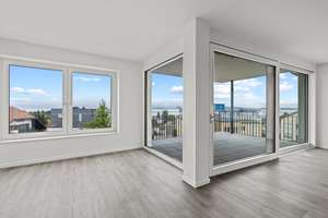See - und Bergsicht
Großzügige 2,5 Zimmer-Wohnung in Windhag – Die vollständige Adresse der Immobilie erhältst du vom Anbieter., 88045 Friedrichshafen – Vorschaubild 3