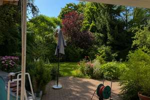 Loftartige 115 m² Gartenwohnung mit 60 m² Wohnbereich, Kamin & Pool, hochwertig möbliert – Richard-Strauss-Str. XX, 81679 Parkstadt, München – Vorschaubild 7