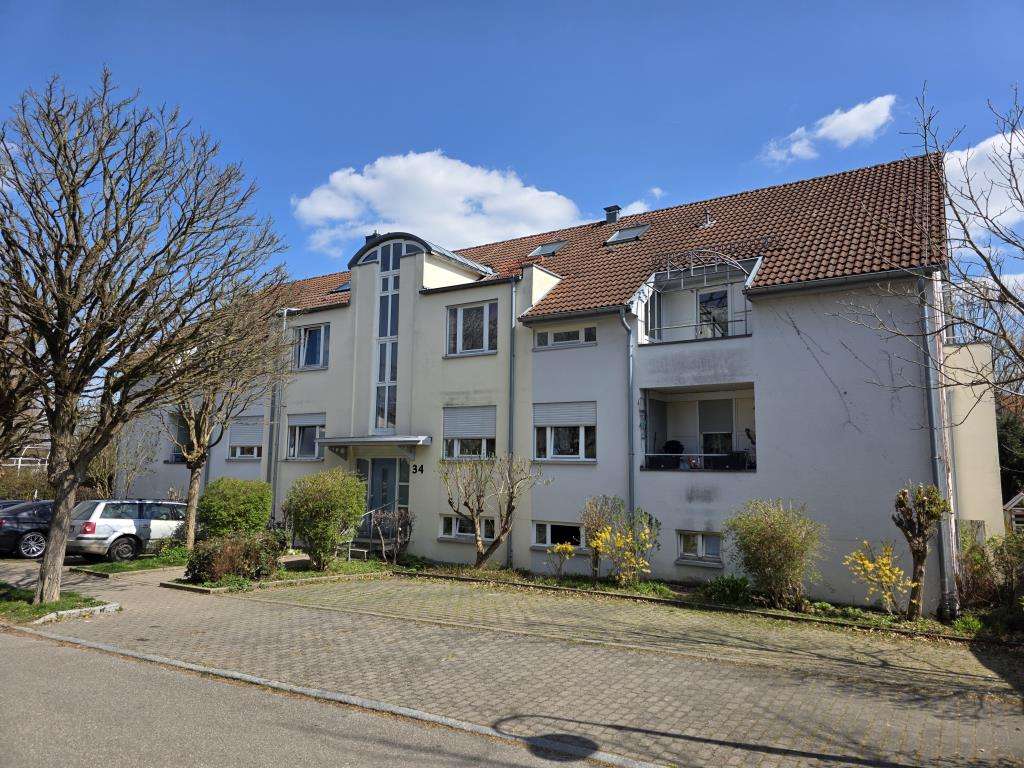 Immobilie in Steinenbronn - ***PROVISIONSFREI*** Im Herzen von Steinenbronn –  VERMIETETE 4-Zimmerwohnung mit 2 Balkonen! - Bild 1